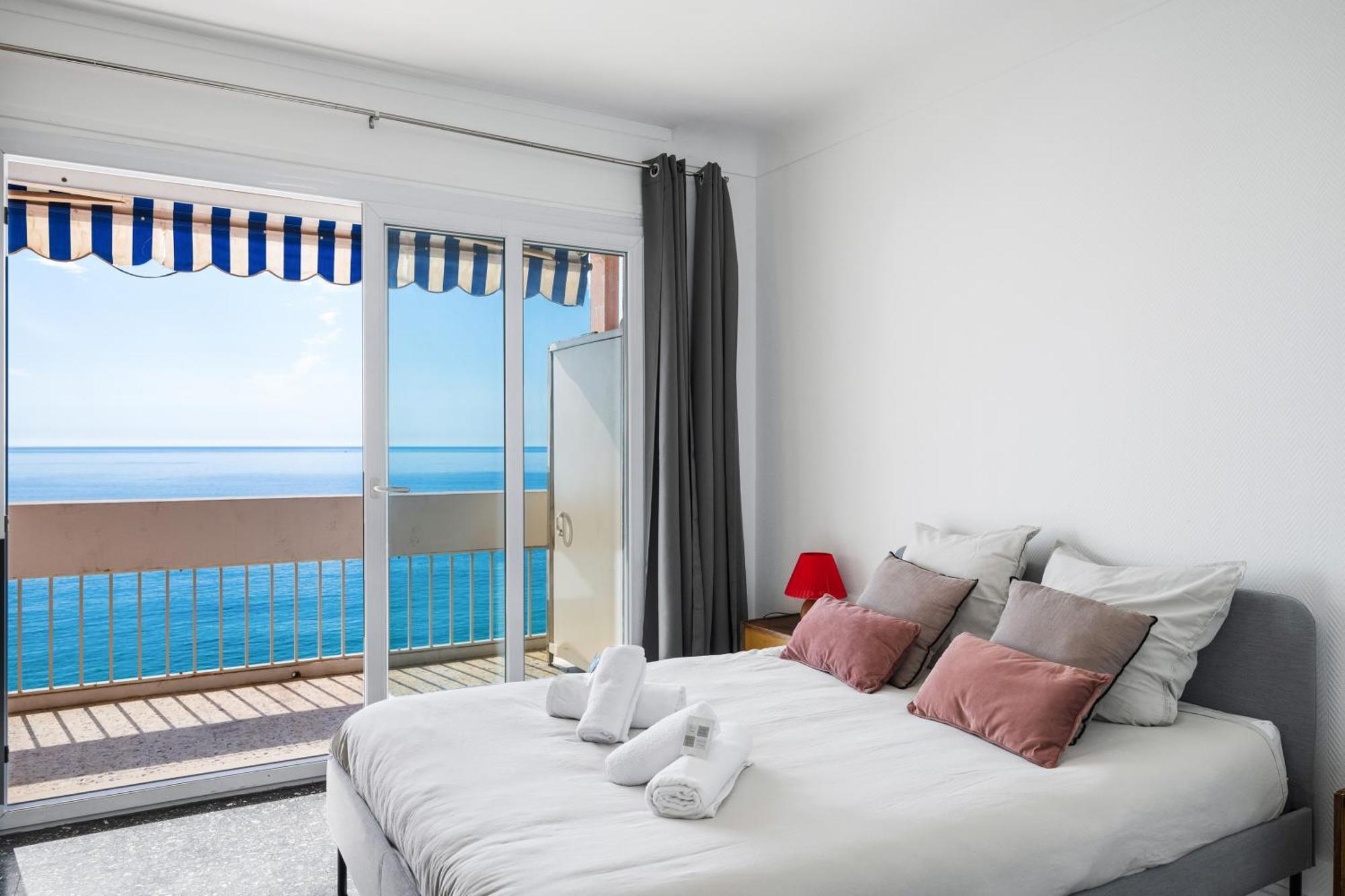 Le Panorama -Vue Exceptionnelle - Dernier Etage - Front De Mer Menton Extérieur photo